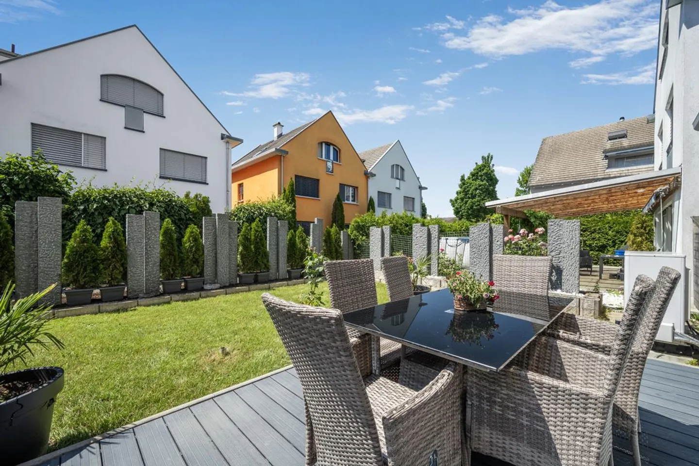 VILLETTA A SCHIERA MODERNA CON STILE E COMFORT - Foto 1 di 5