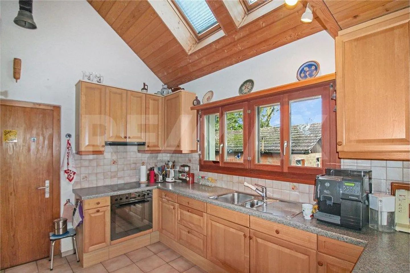 Ferme de 3½ pièces Où le four crépite doucement et la source Gesc... - Photo 3 sur 10