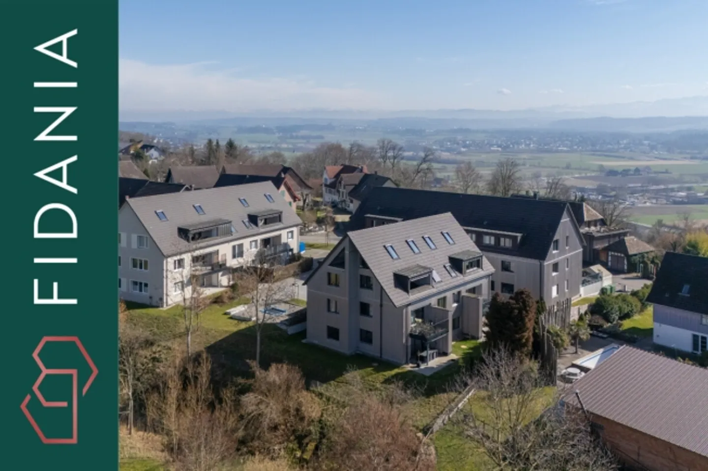 Modernes Mehrfamilienhaus - Foto 1 von 1