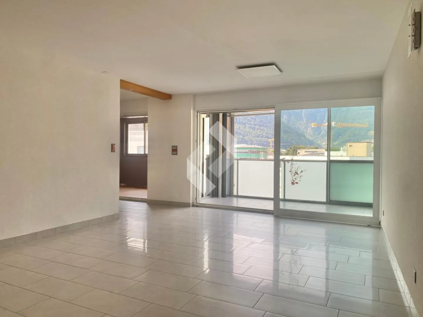 Geräumige 4.5-Zimmer-Wohnung in Martigny, begehrtes Viertel und repräsentatives Gebäude - Foto 7 von 13