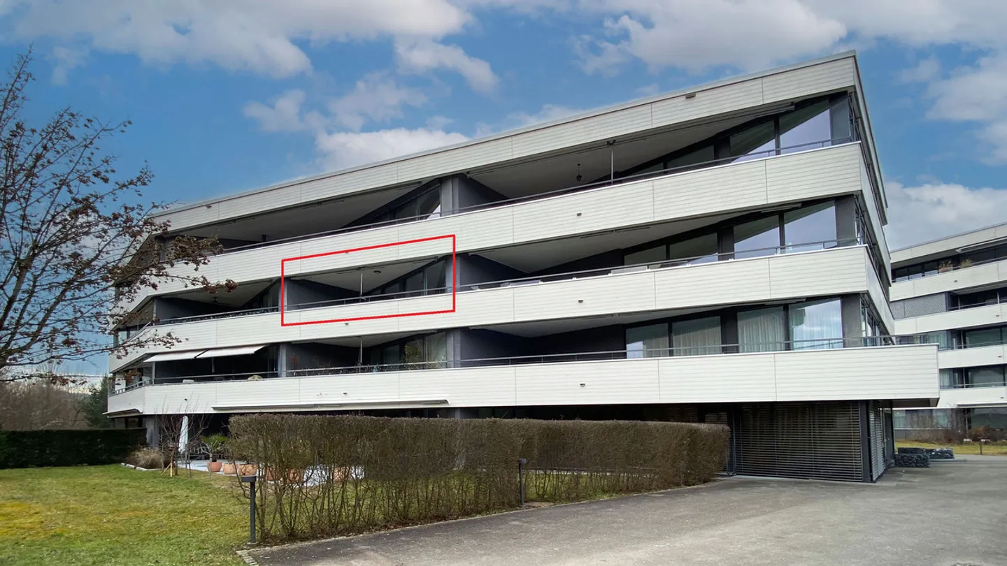 Modern 3.5-room apartment with balcony and parking space - Photo 15 of 15