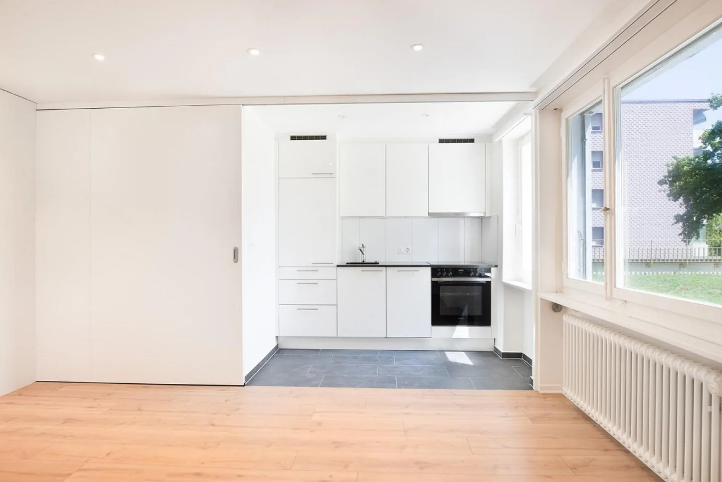 Renovated 2-room apartment for rent in Spreitenbach! - Photo 3 of 6