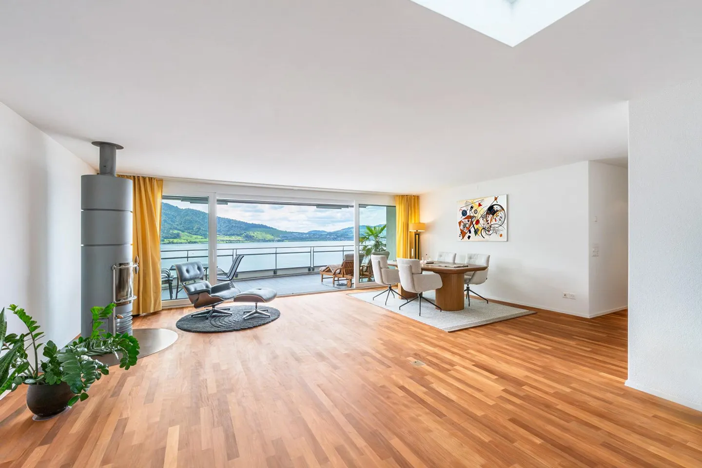 4.5 Room Apartment + 1.5 Room Studio - Photo 9 of 13