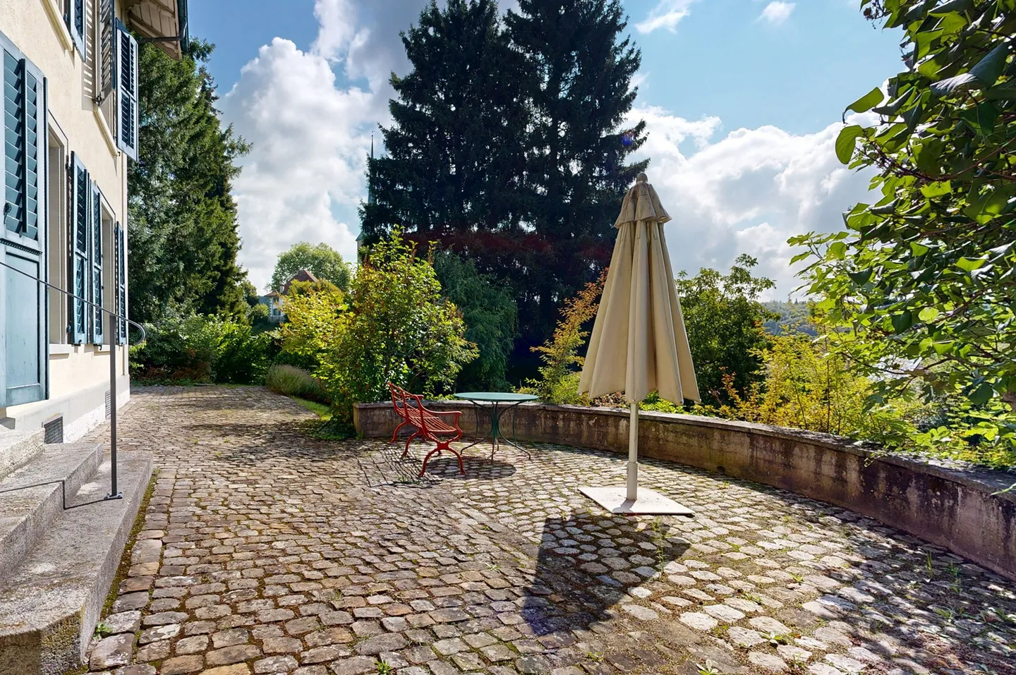 Historische Villa mit atemberaubendem Blick - Foto 8 von 16