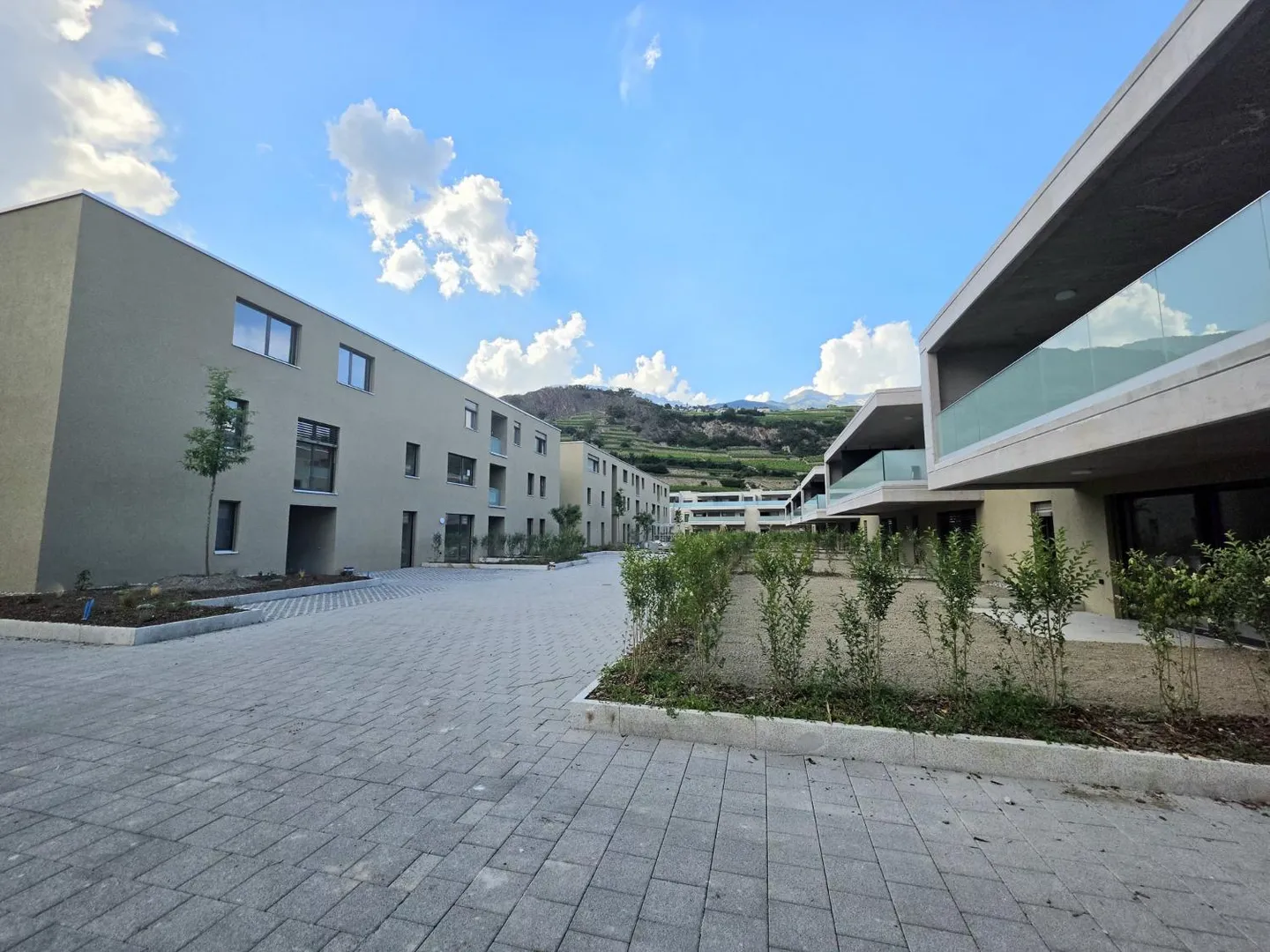 Charmant Appartement avec Jardin - Photo 2 sur 6
