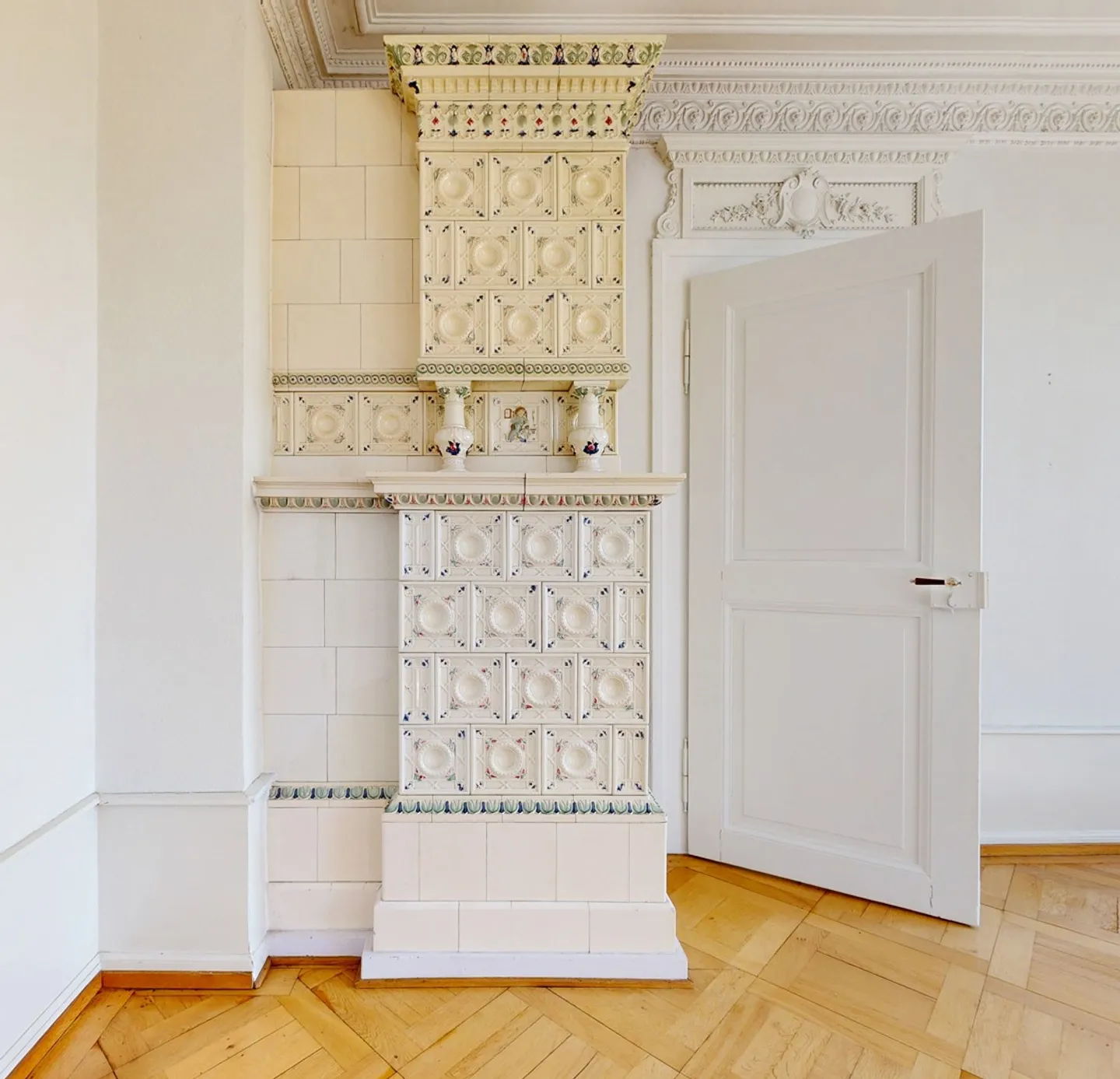 Historische Villa mit atemberaubendem Blick - Foto 12 von 16