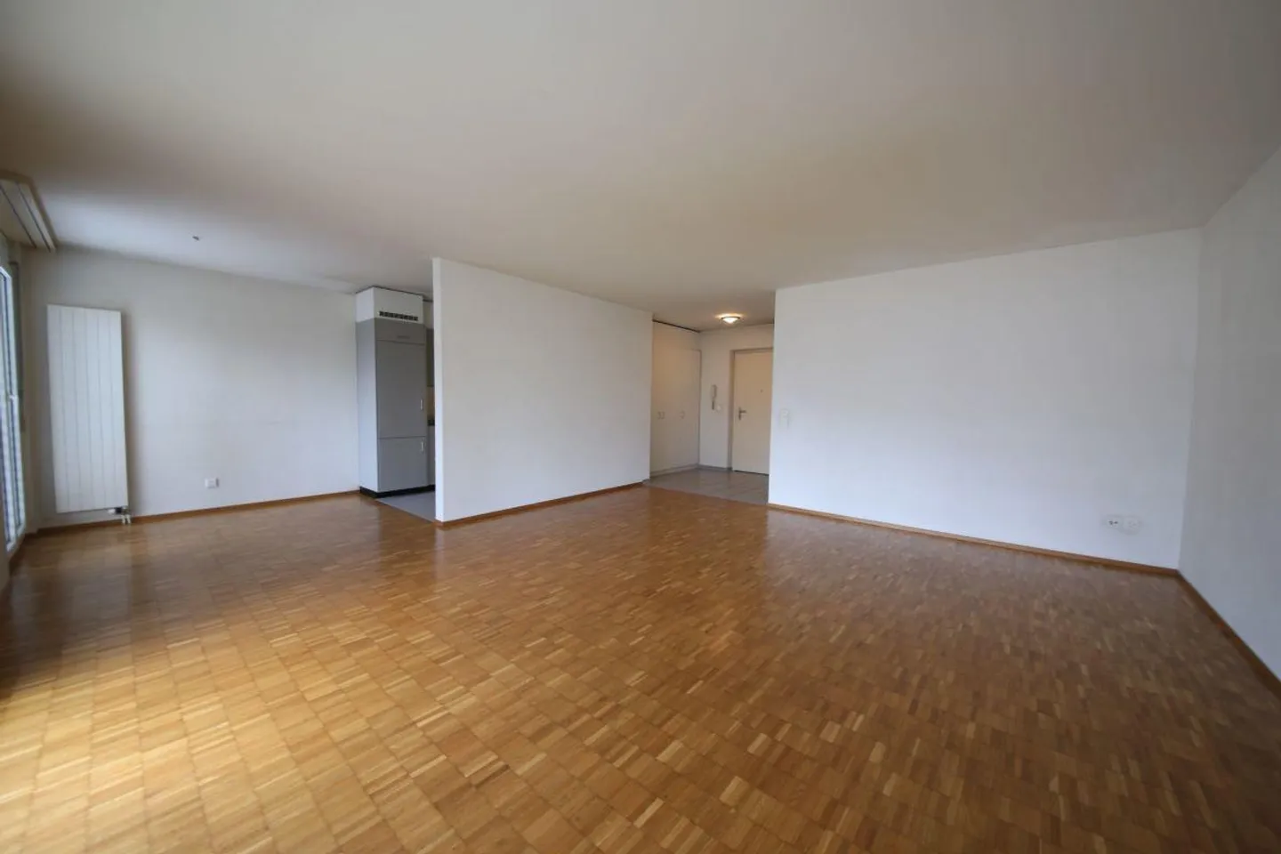 Living in a good location - Photo 5 of 7