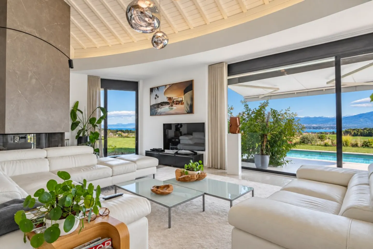 Luxury Home with Pools and Views - Photo 2 of 20