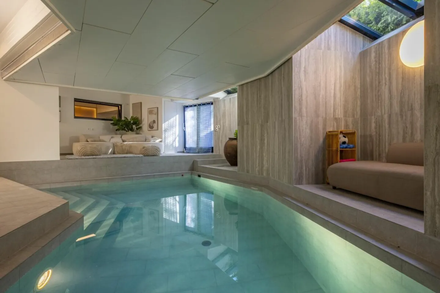 Luxury Home with Pools and Views - Photo 13 of 20