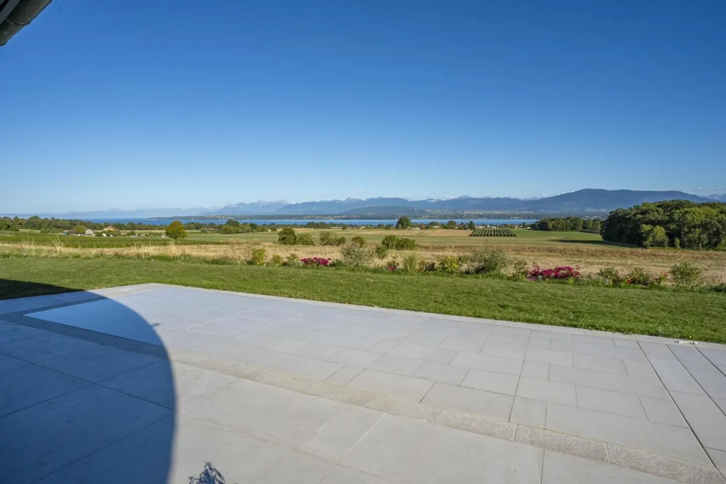 Luxury Home with Pools and Views - Photo 9 of 20