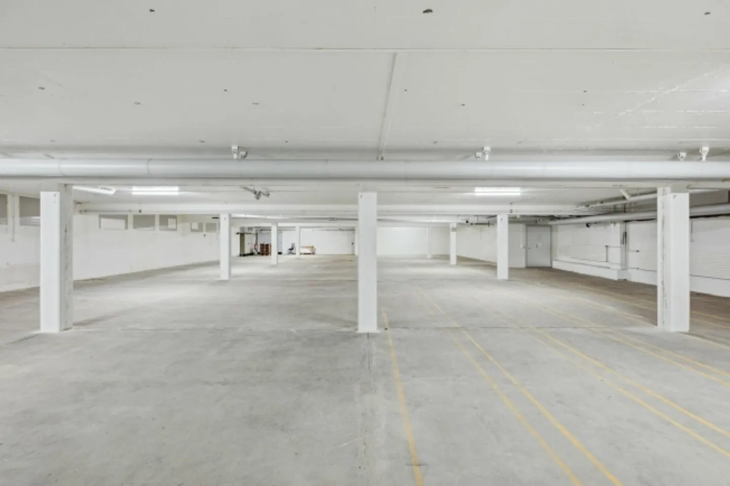 Immeuble mixte à louer - Photo 1 sur 9