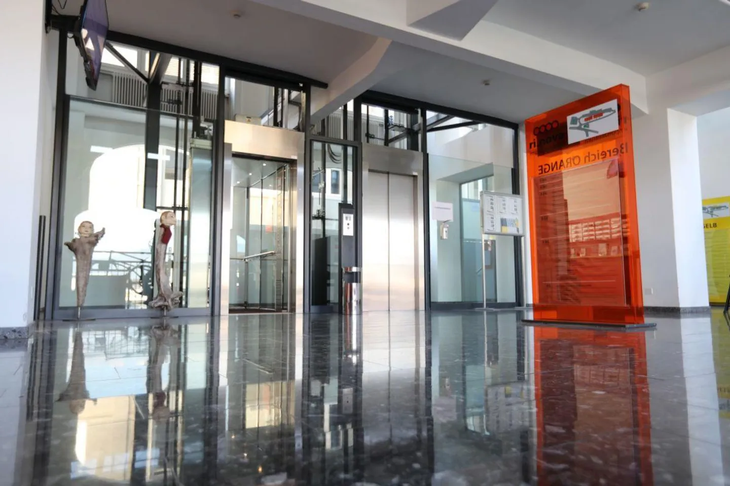 Modernes Büro in Rebstein - Foto 3 von 5