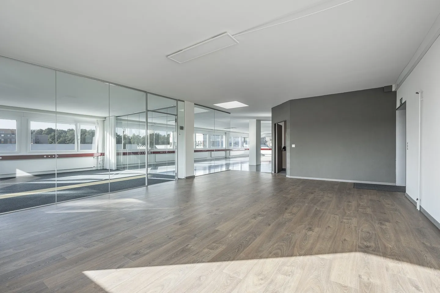 Modernes Büro in Dietlikon - Foto 4 von 10