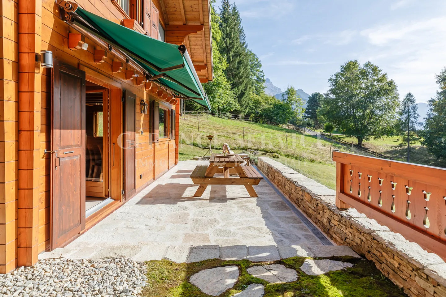 In Paradise - Photo 20 of 25