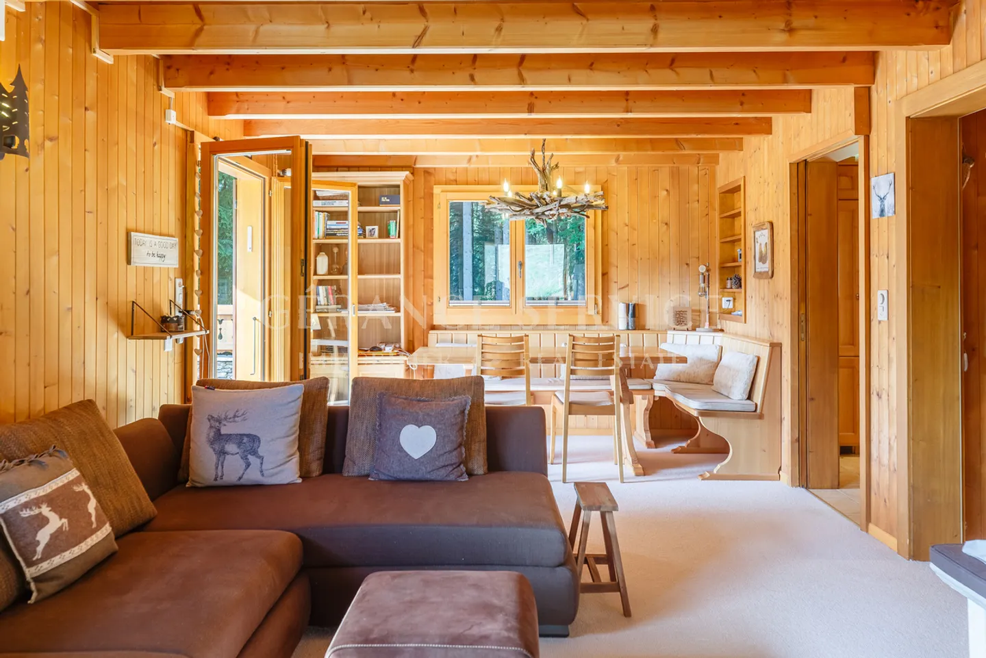 In Paradise - Photo 5 of 25