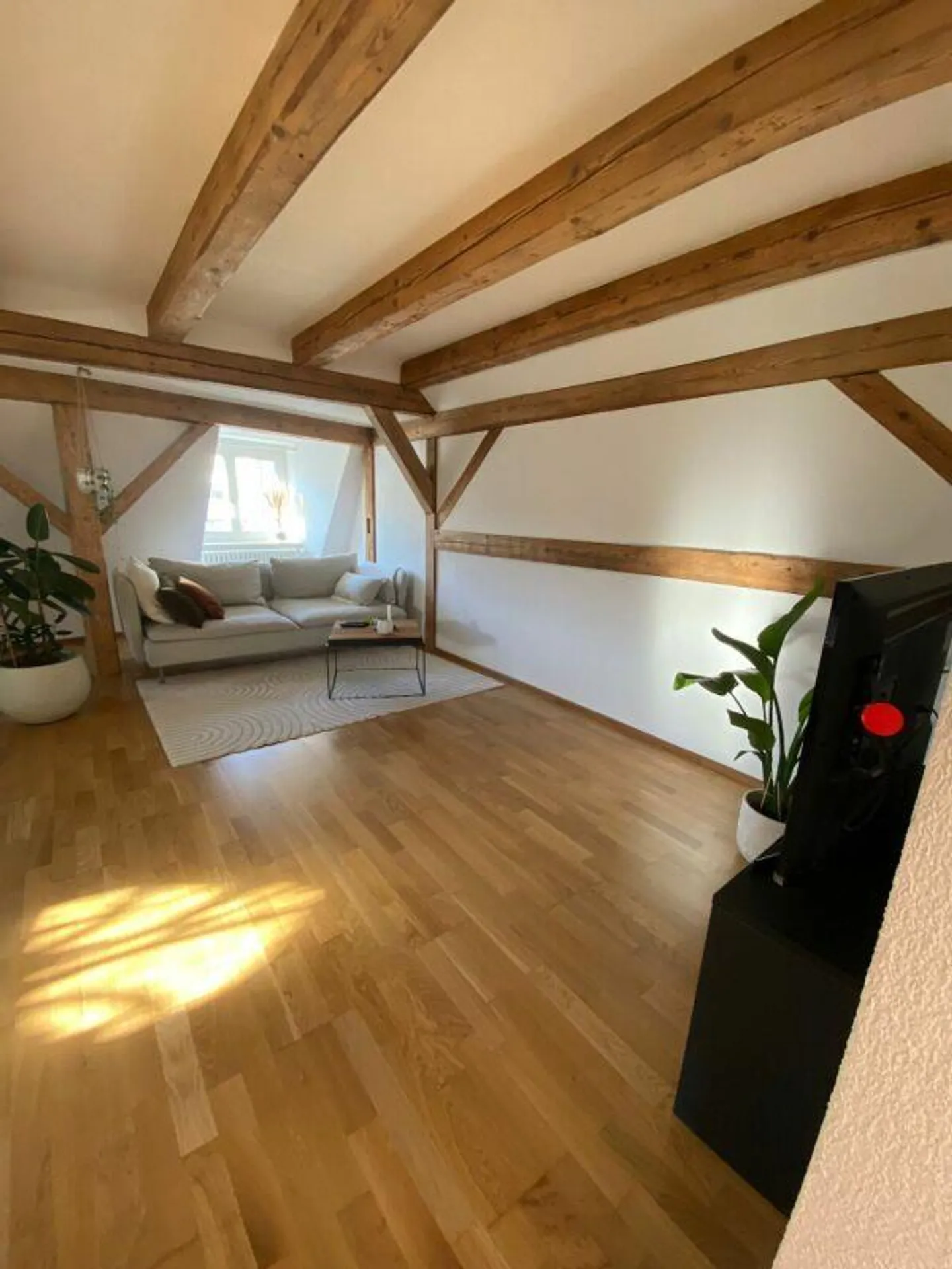 Frisch renovierte 2-Zi.-Maisonette-WG in Altstätten - Photo 5 sur 9