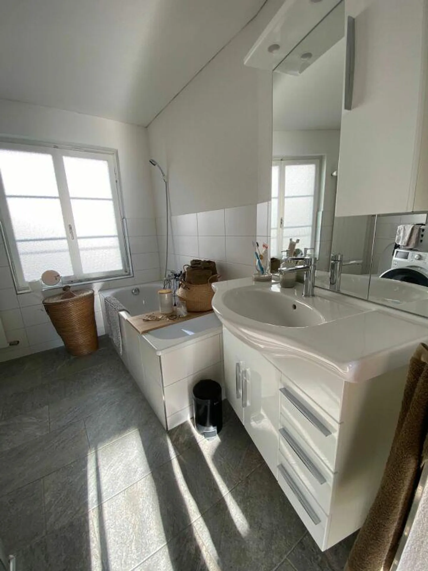 Frisch renovierte 2-Zi.-Maisonette-WG in Altstätten - Photo 7 sur 9