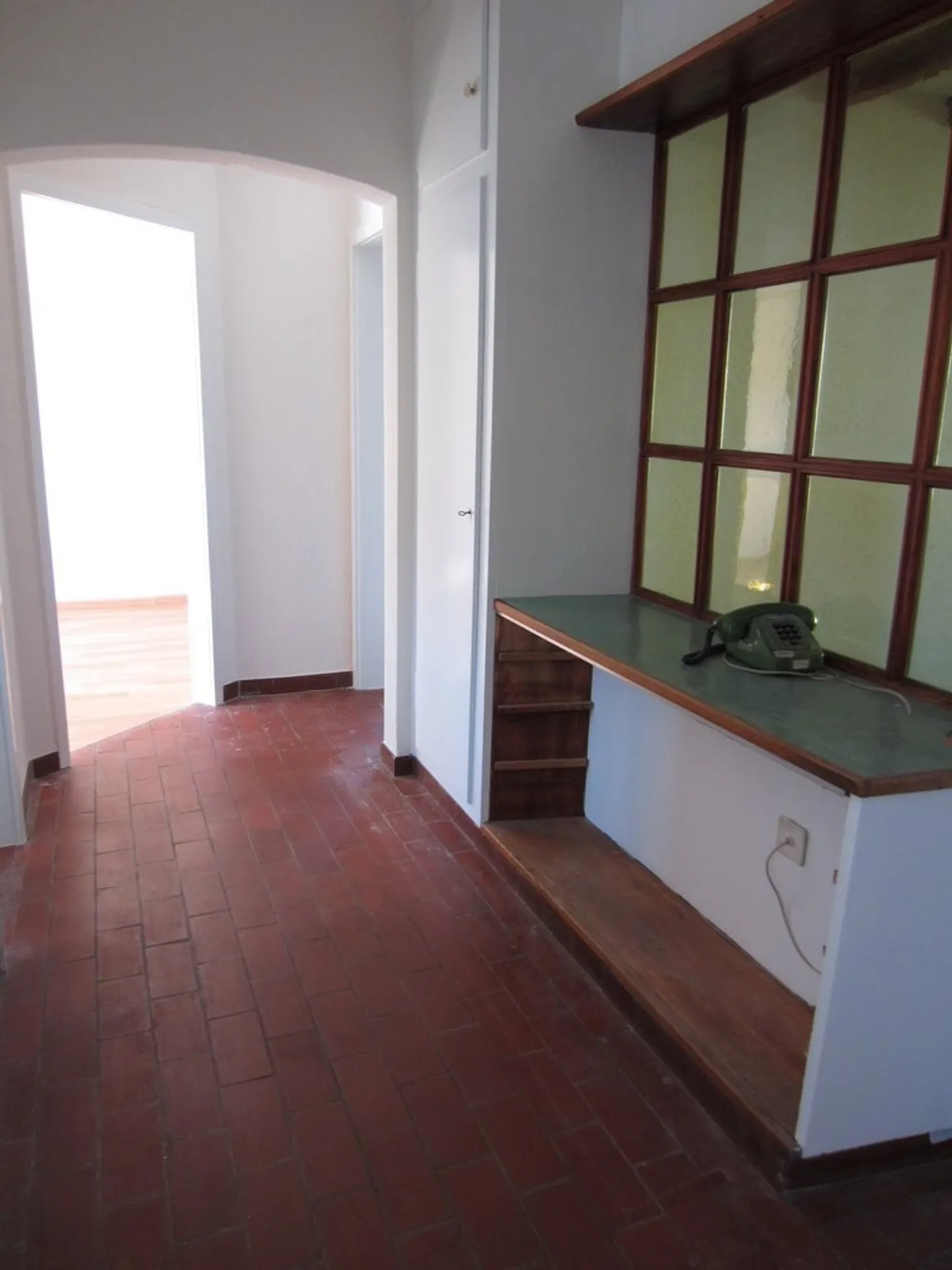 Charming 3-room apartment in Münchenstein - Photo 2 of 8