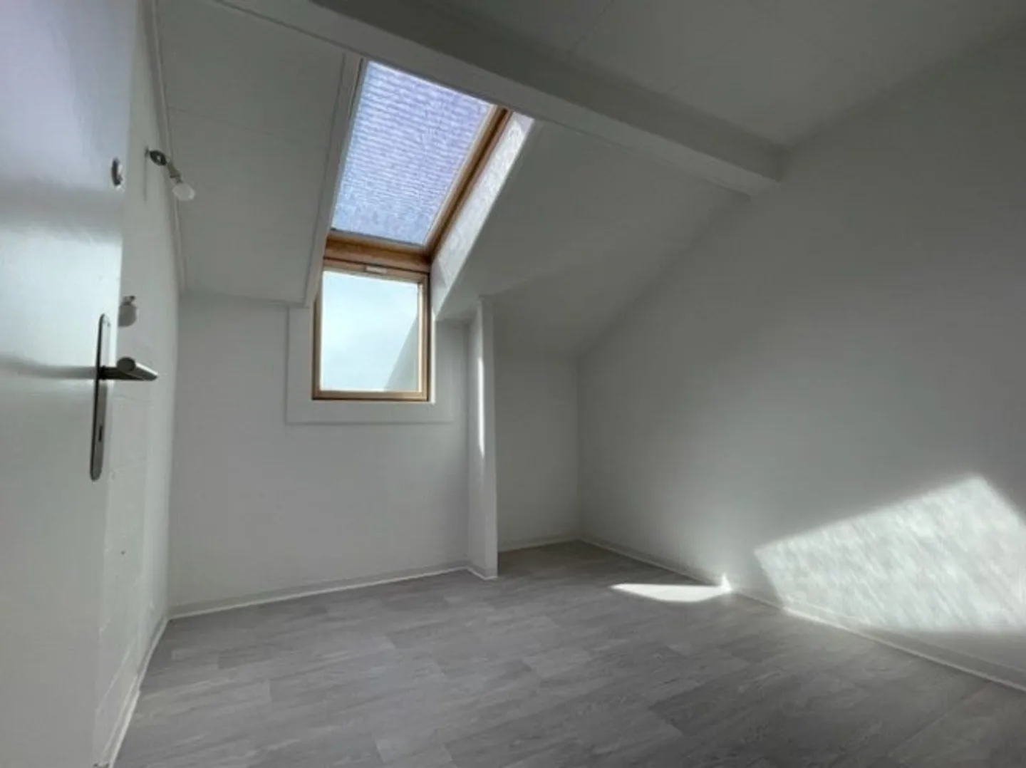 Immeuble mixte à louer - Photo 2 sur 3