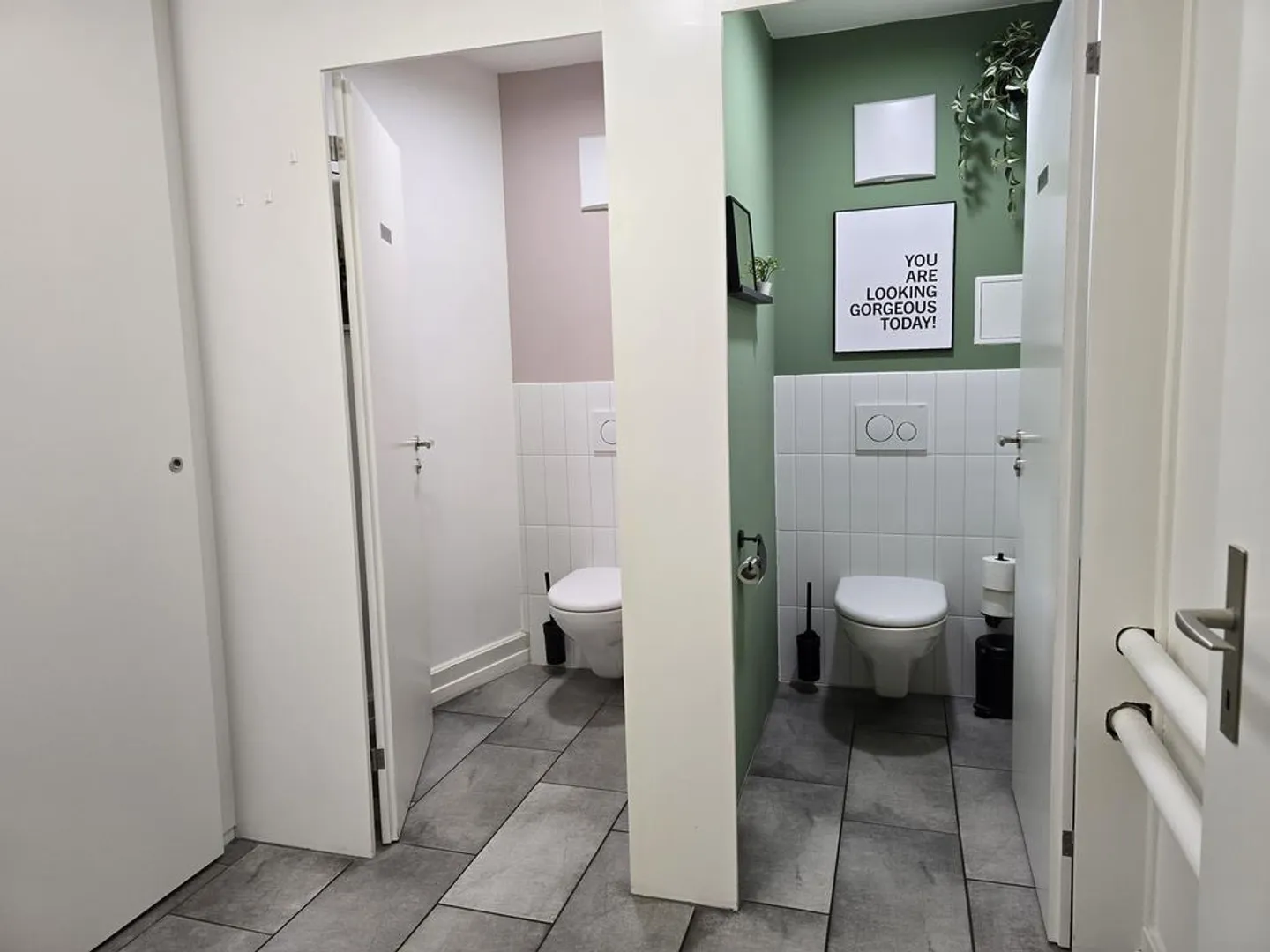 Salon de coiffure meublé au rez-de-chaussée à Schifflände - Photo 9 sur 12