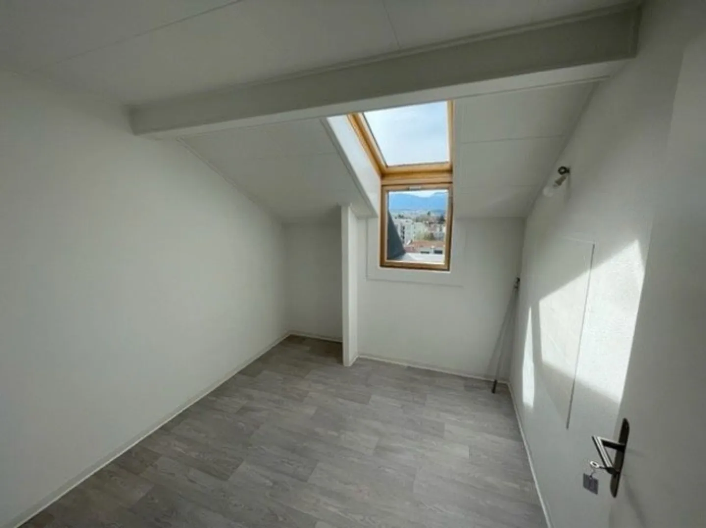 Immeuble mixte à louer - Photo 3 sur 3