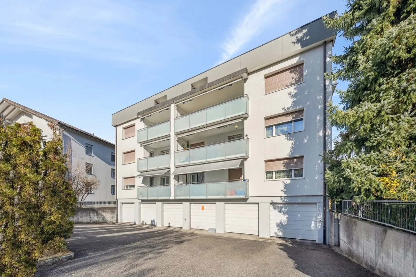 Bellissimo e luminoso appartamento in affitto a Thürnen - Foto 1 di 8