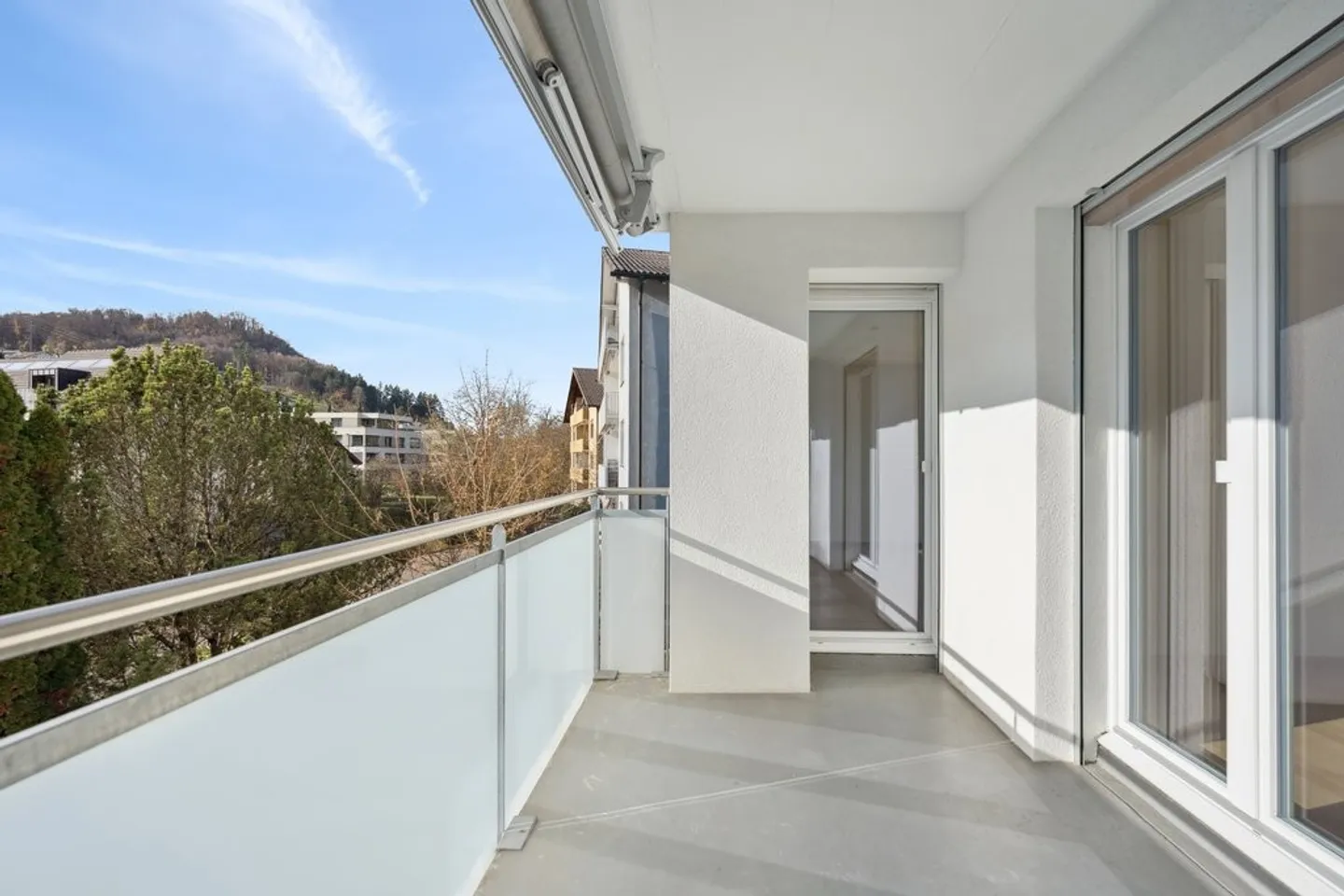 Bellissimo e luminoso appartamento in affitto a Thürnen - Foto 2 di 8