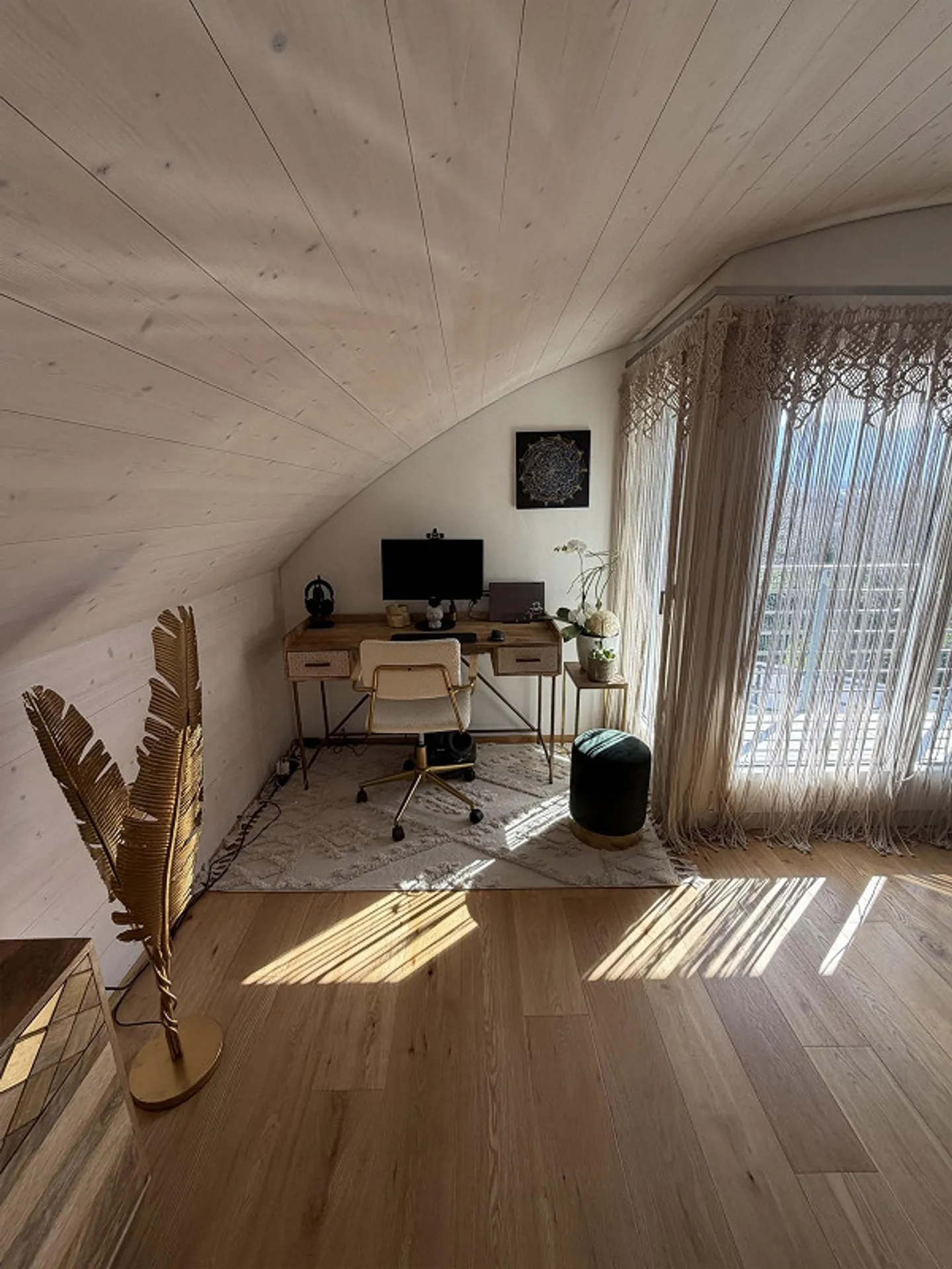 Exclusive Maisonette Living Experience in Maienfeld – 4.5 Rooms - Photo 14 of 28