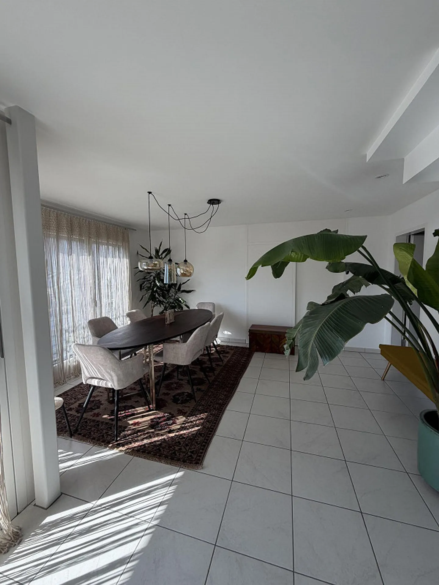 Exclusive Maisonette Living Experience in Maienfeld – 4.5 Rooms - Photo 19 of 28