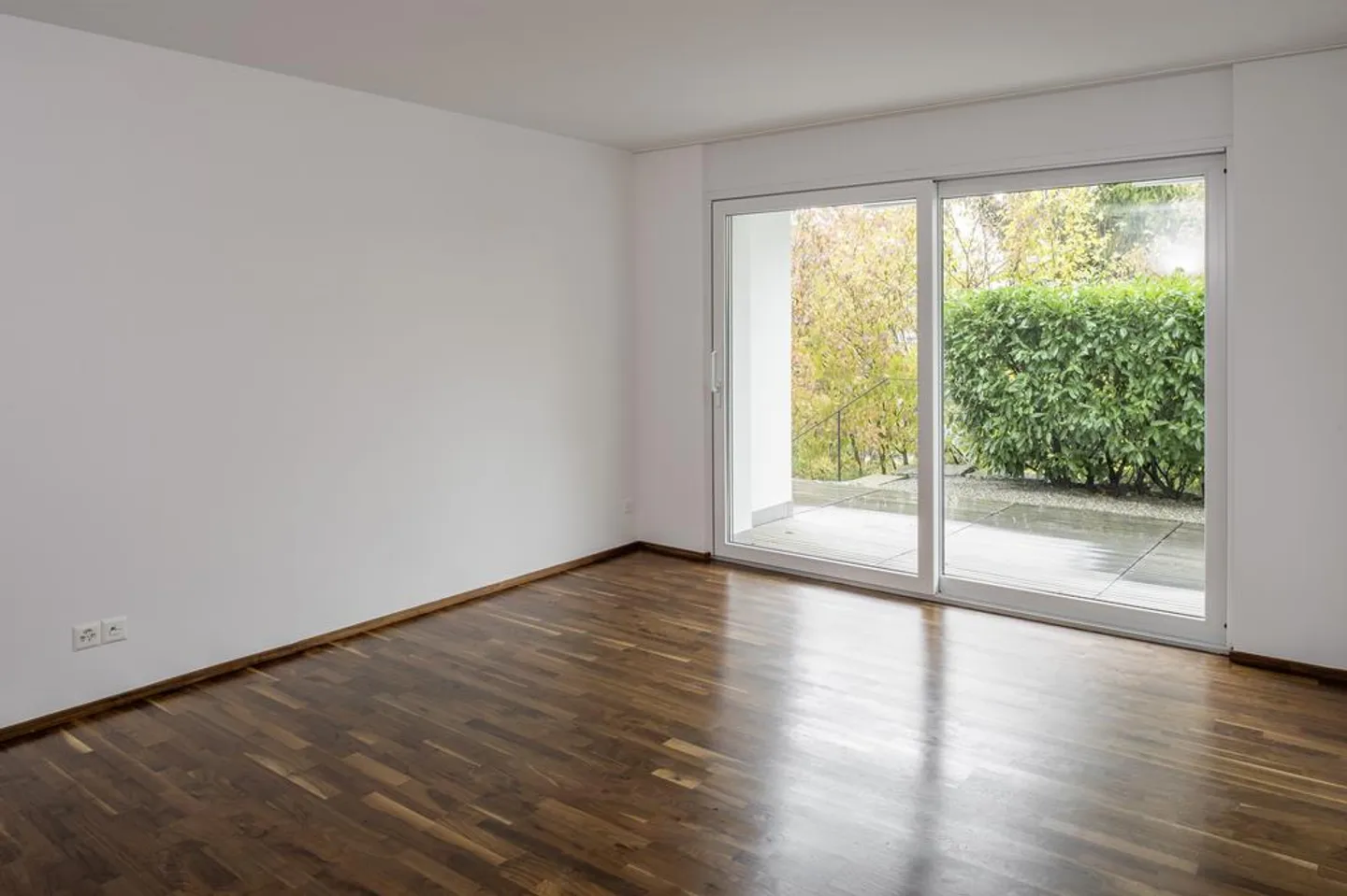 Urban Living in the Green - Photo 6 of 12