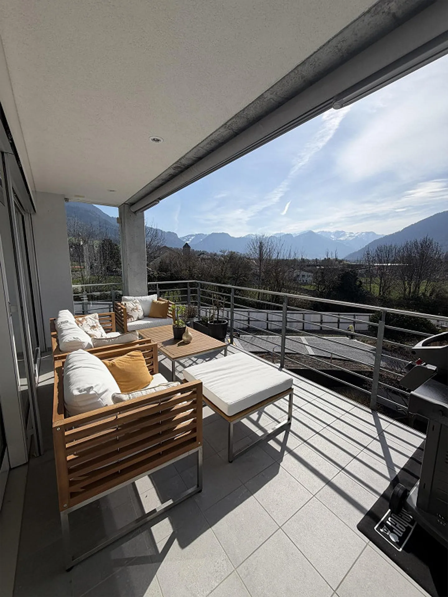 Exclusive Maisonette Living Experience in Maienfeld – 4.5 Rooms - Photo 24 of 28