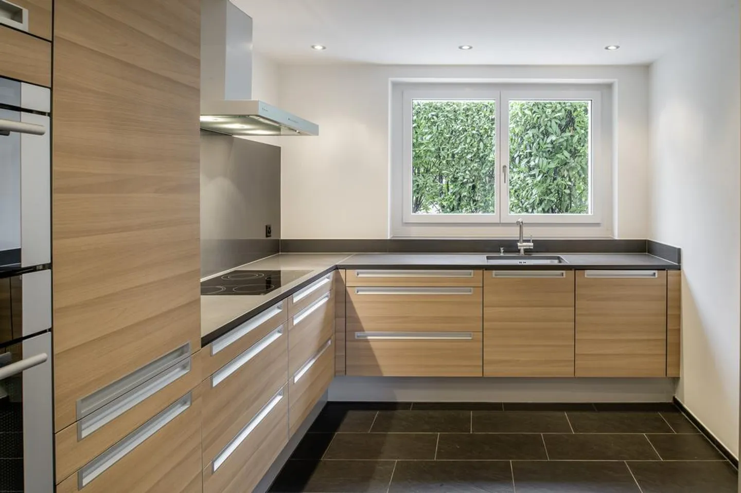 Urban Living in the Green - Photo 7 of 12