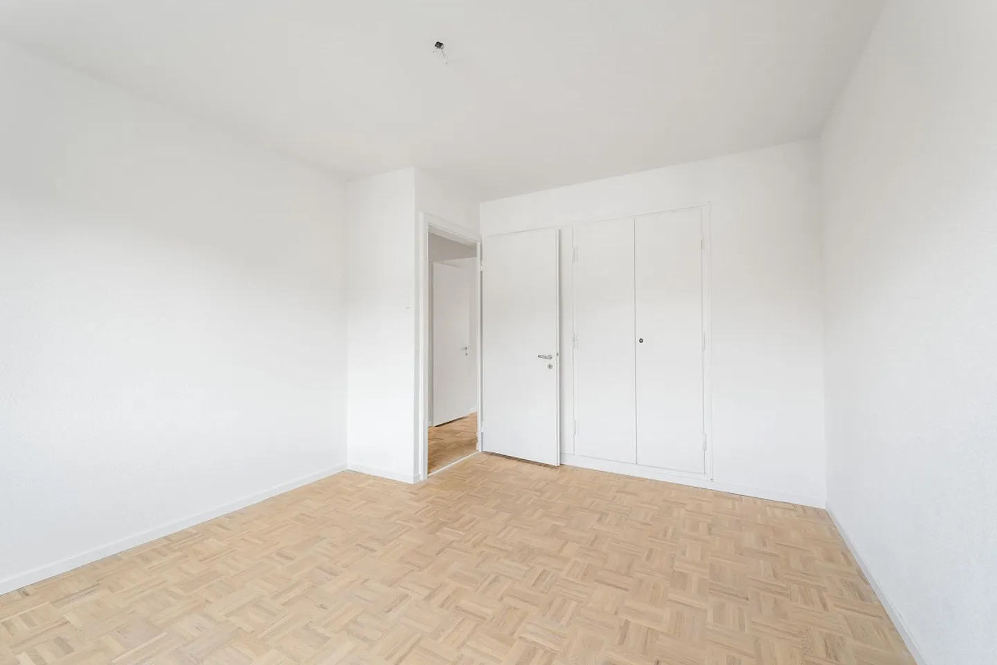 Récemment rénové - Central - Moderne - Votre nouveau chez-vous ? - Photo 7 sur 13