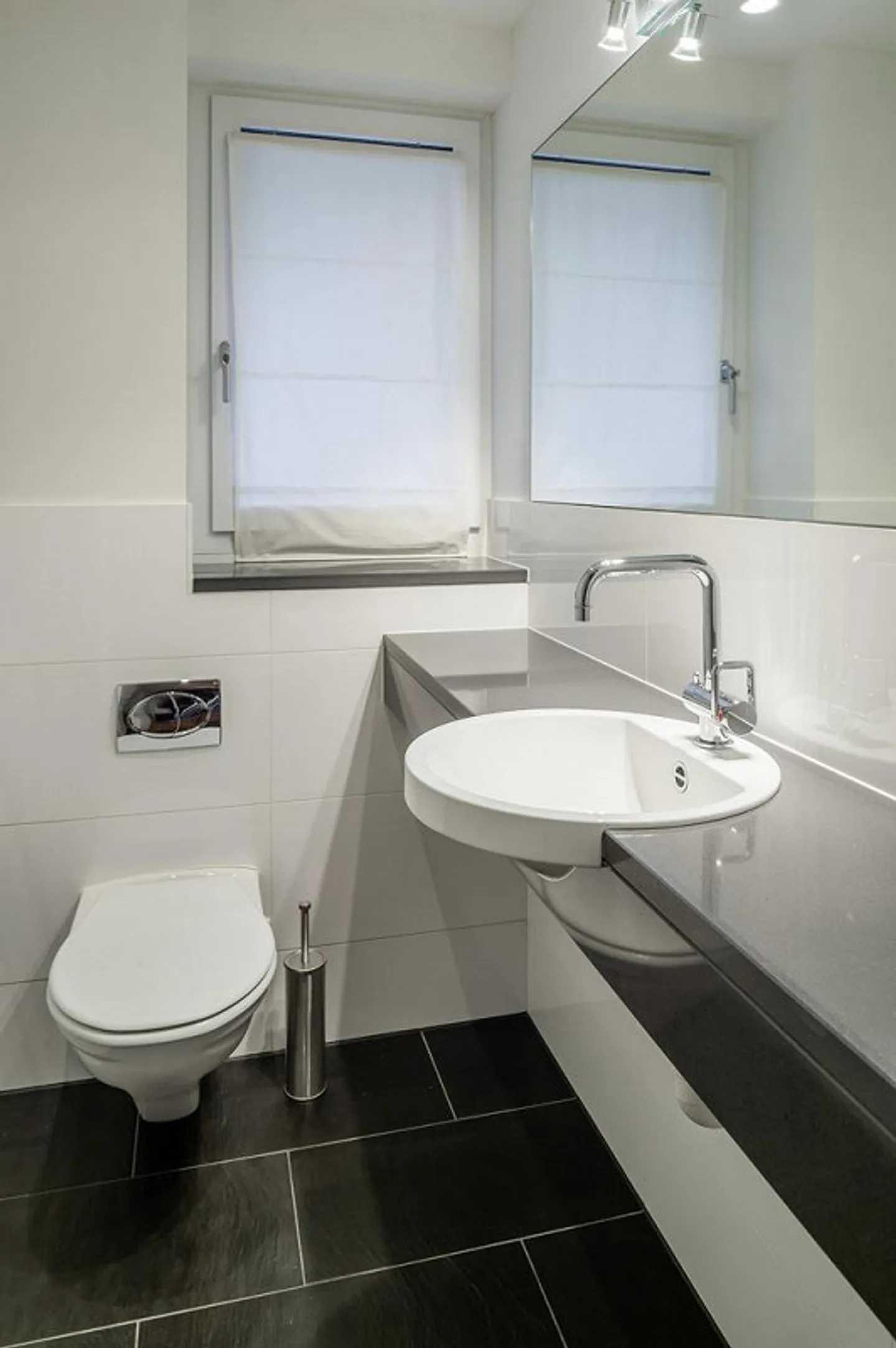 Urban Living in the Green - Photo 10 of 12