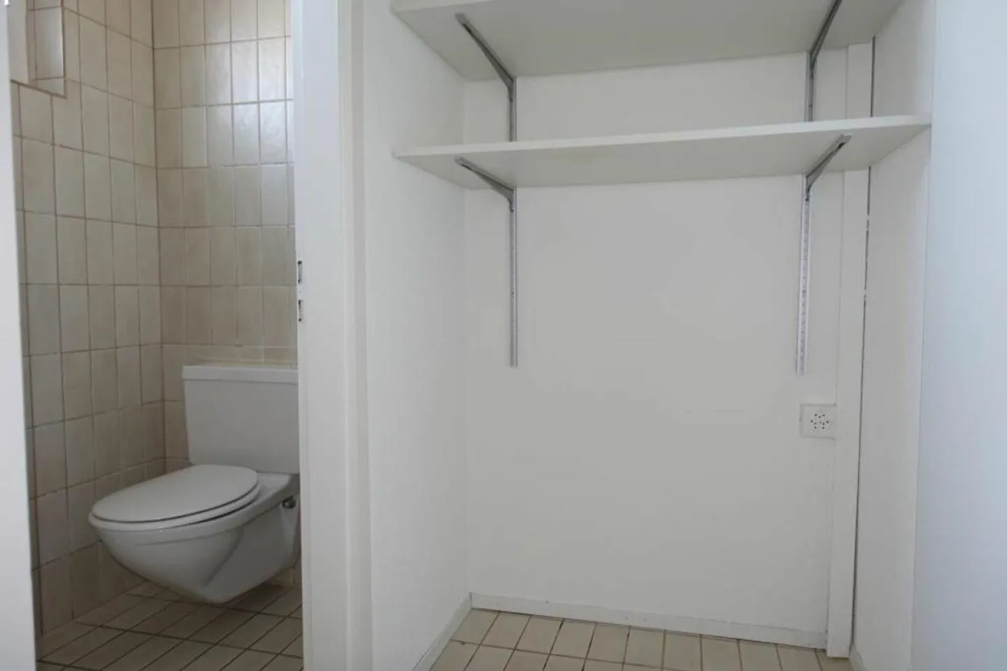 Therapieraum mit div. Praxisräume im EG & UG - Foto 18 di 30