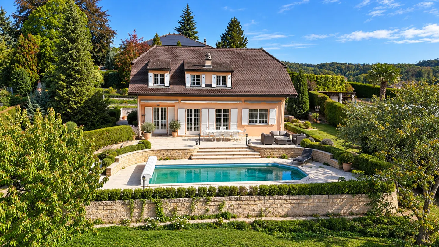 Charmante villa familiare con piscina - Foto 1 di 19