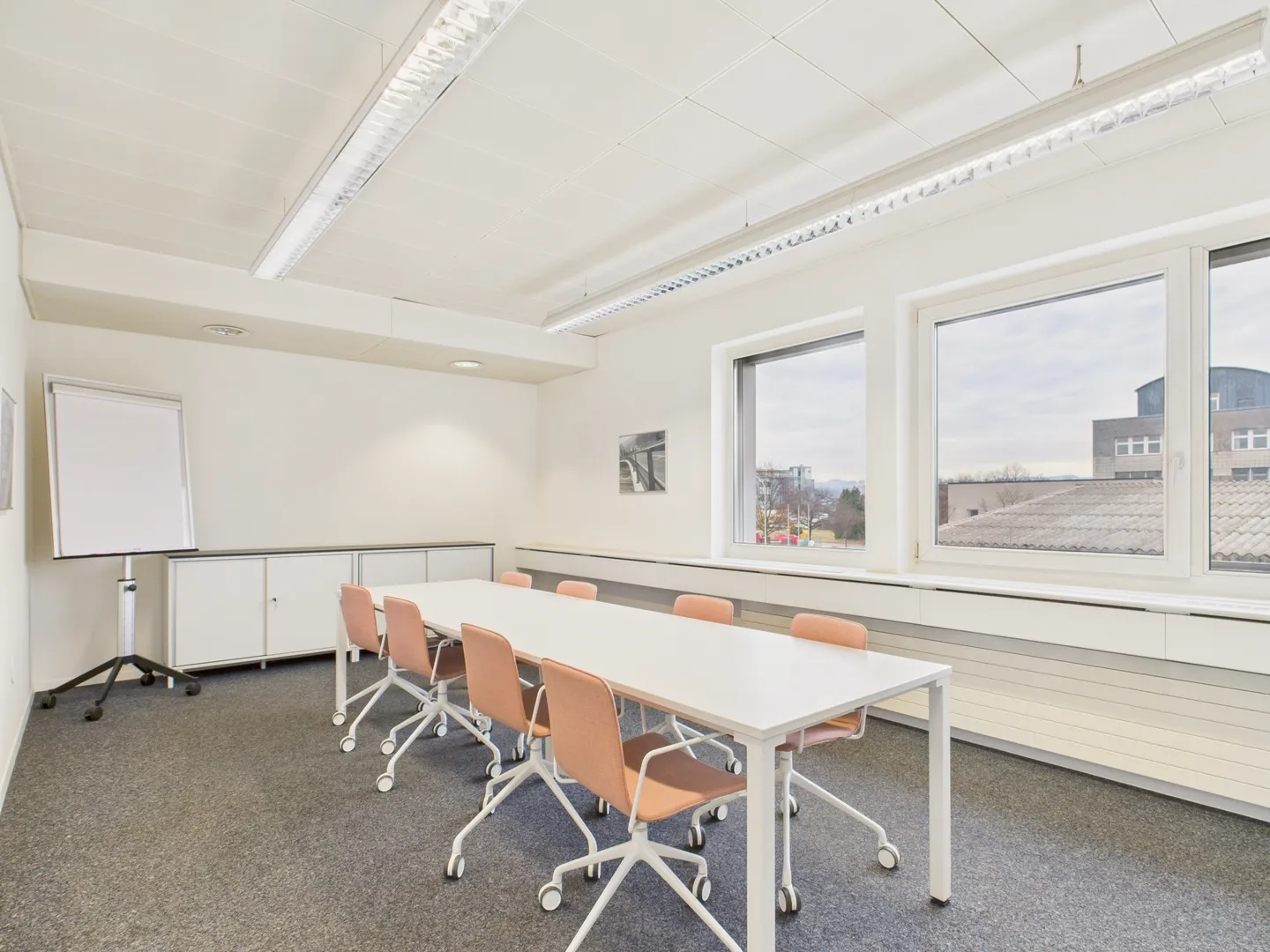 Office space for rent - Photo 5 of 12