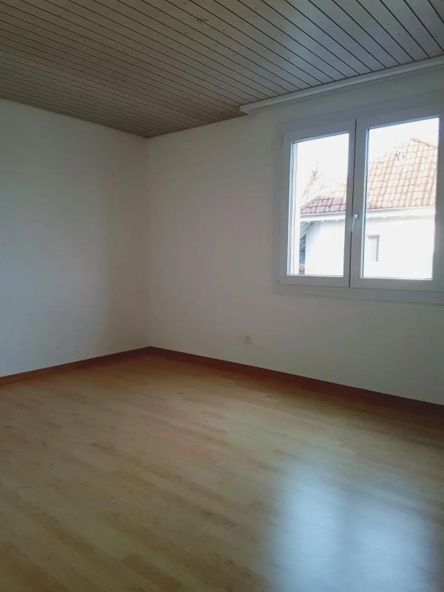 Appartamento luminoso di 4 1/2 stanze in una posizione fantastica - Foto 7 di 9