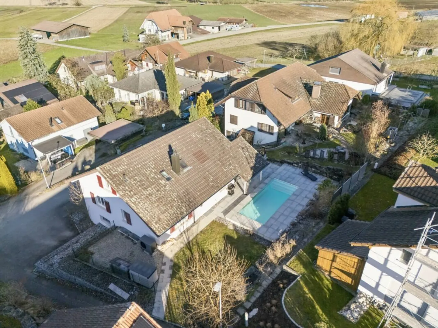 Casa unifamiliare di 5,5 locali con piscina, situata in posizione rurale e tranquilla - Foto 12 di 13