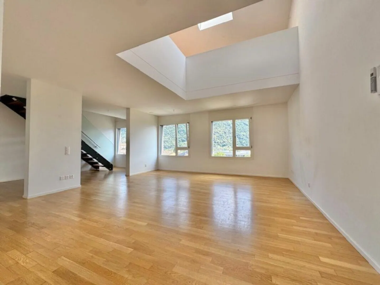 Vendita nella città di Losone - Duplex attico moderno con 5,5 stanze - Foto 8 di 27