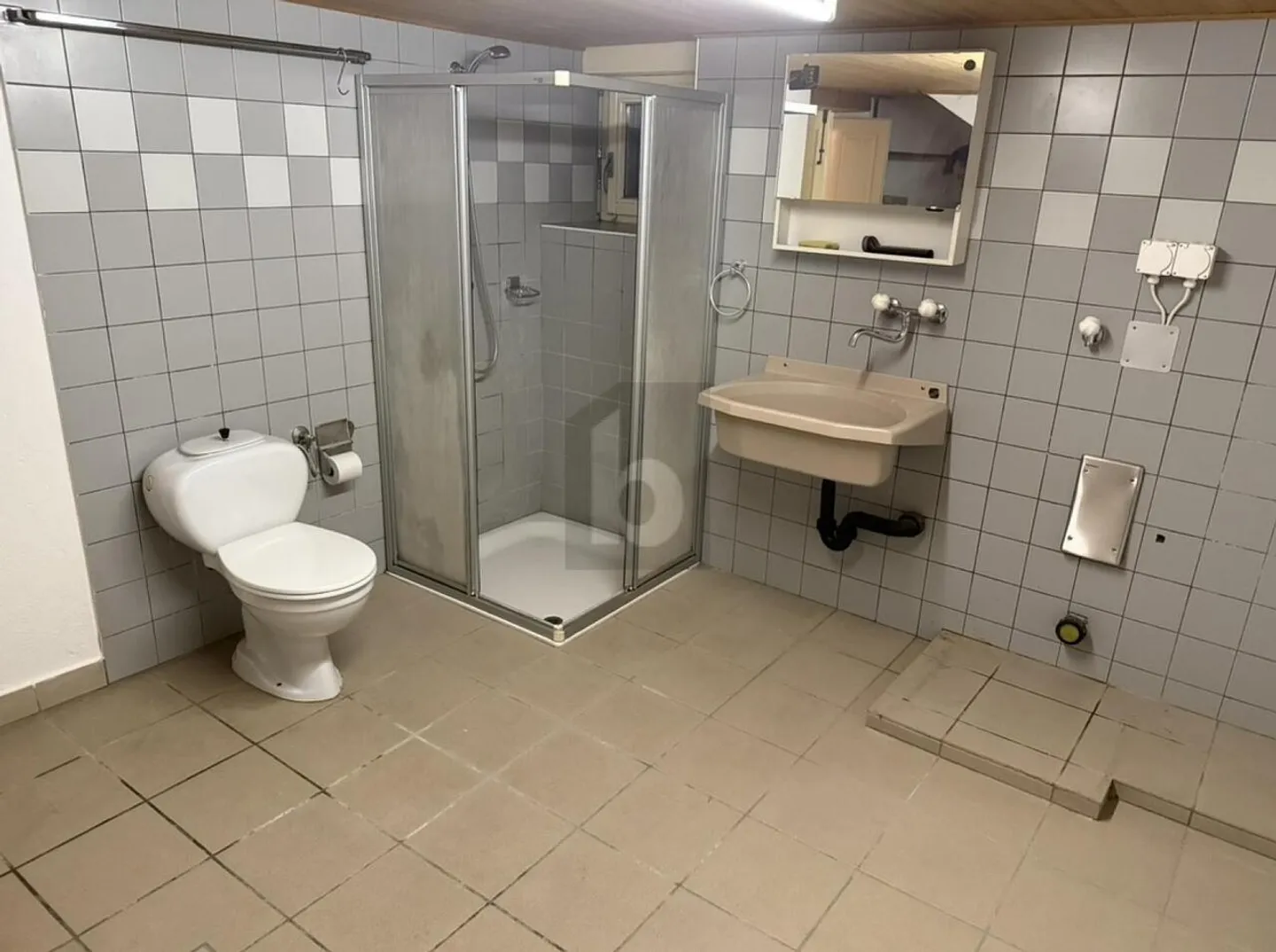 SPAZIOSA CASA DI NUCLEO - Foto 3 di 6
