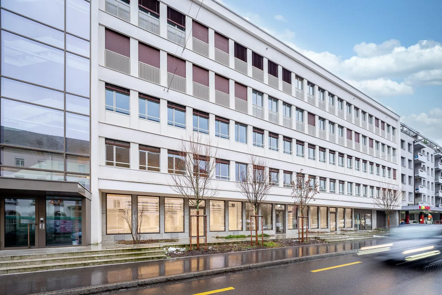 Plug & Work Offices at SBB Station (37–52 m²), incl. Community & Gym - Photo 1 of 25