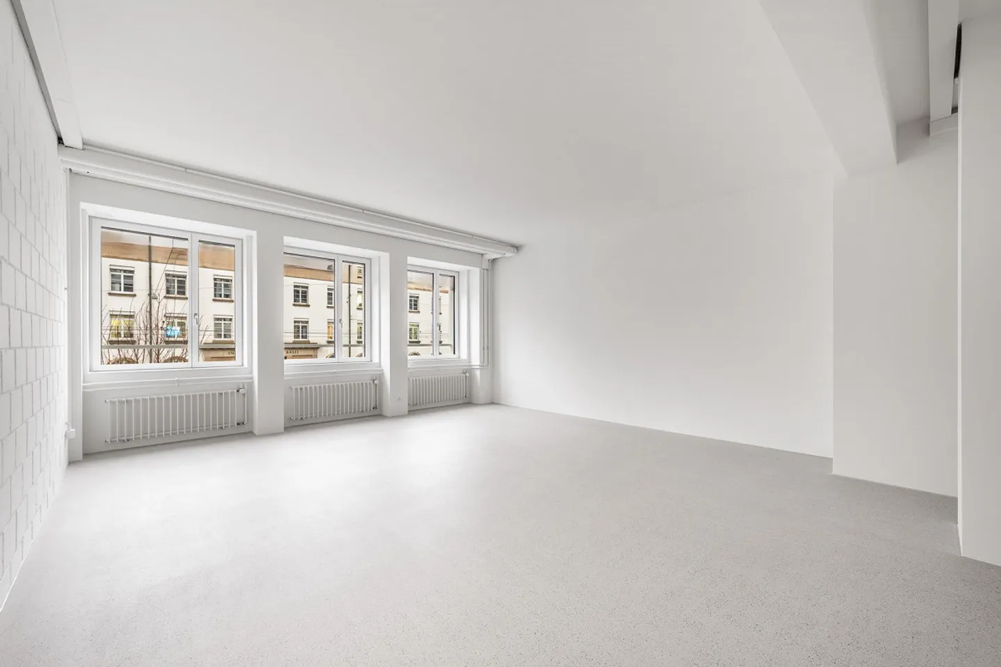 Plug & Work Offices at SBB Station (37–52 m²), incl. Community & Gym - Photo 4 of 25