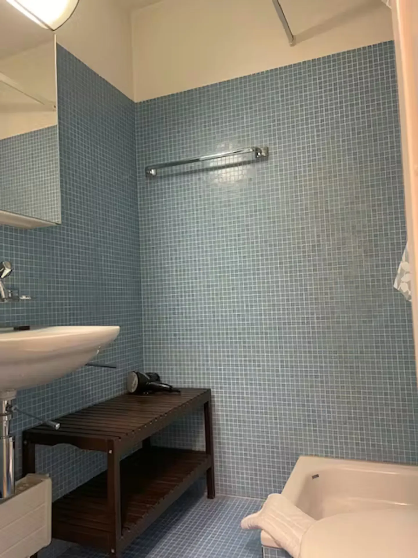 Charmantes Chalet in Zürich - Foto 2 von 6