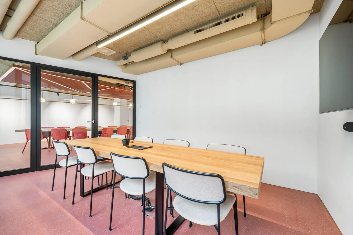 Plug & Work Offices at SBB Station (37–52 m²), incl. Community & Gym - Photo 11 of 25