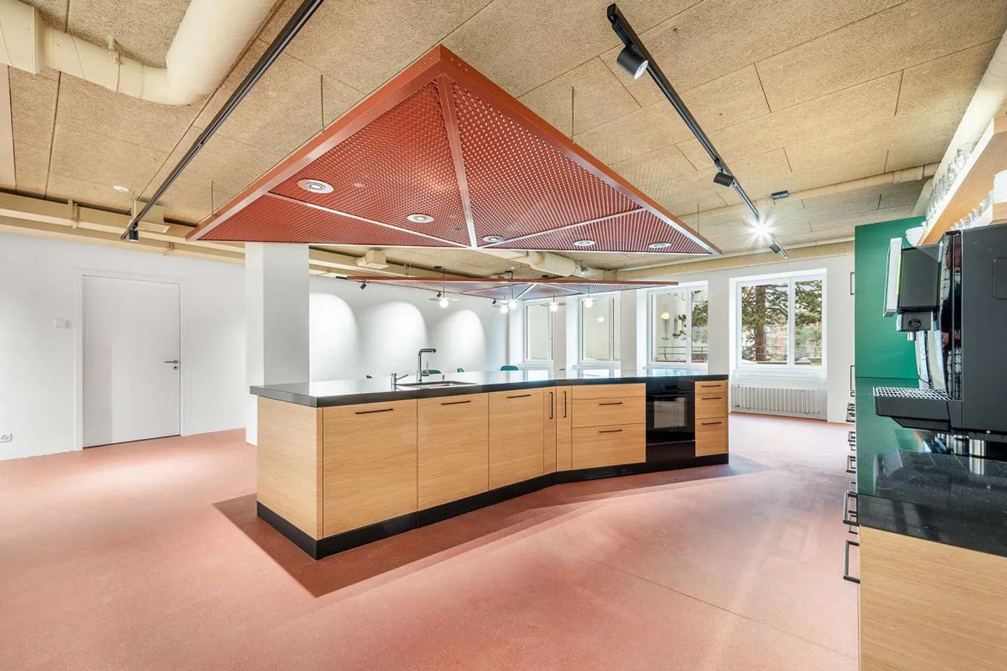 Plug & Work Offices at SBB Station (37–52 m²), incl. Community & Gym - Photo 12 of 25