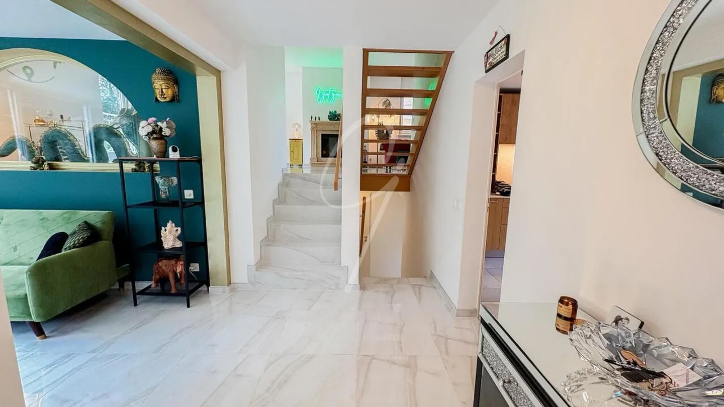 Elegante Casa Indipendente a Corsier - Foto 7 di 15