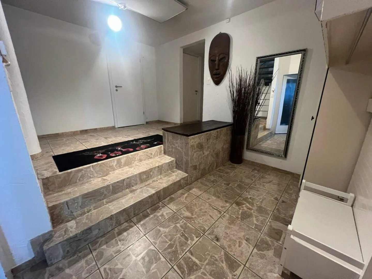 STIL, RAUM & ERHOLUNG - IHR 8.5-ZIMMER-EFH MIT POOL U. V. M - Foto 8 von 13