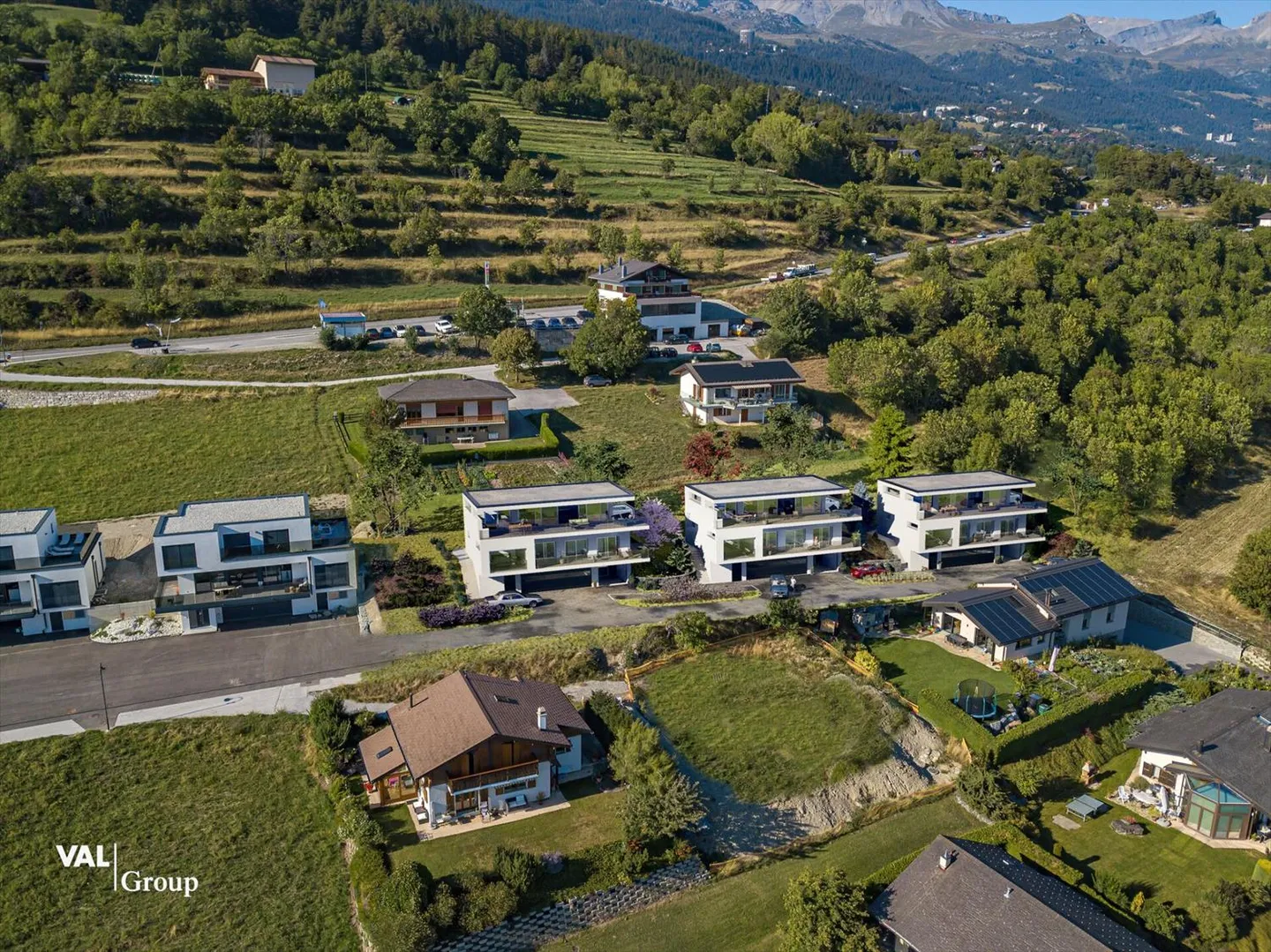 Il ne reste qu'une villa - les travaux ont commencé ! - Photo 2 sur 13