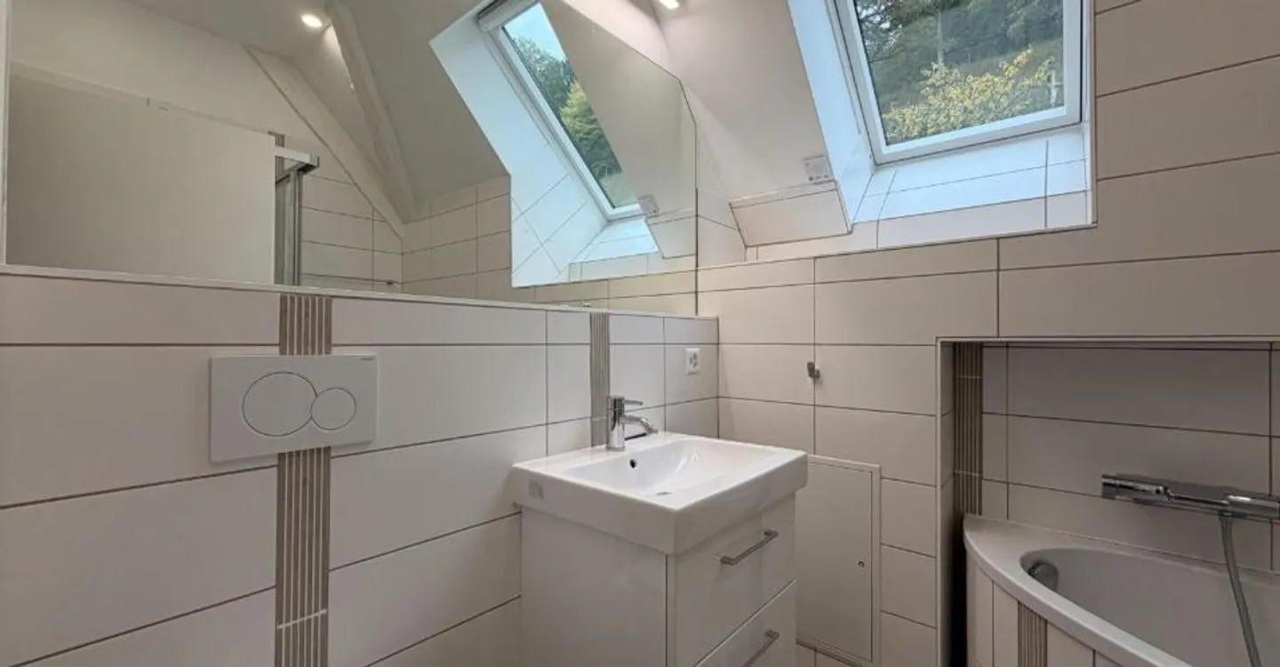 Appartement Charmant avec Terrasse - Photo 7 sur 10